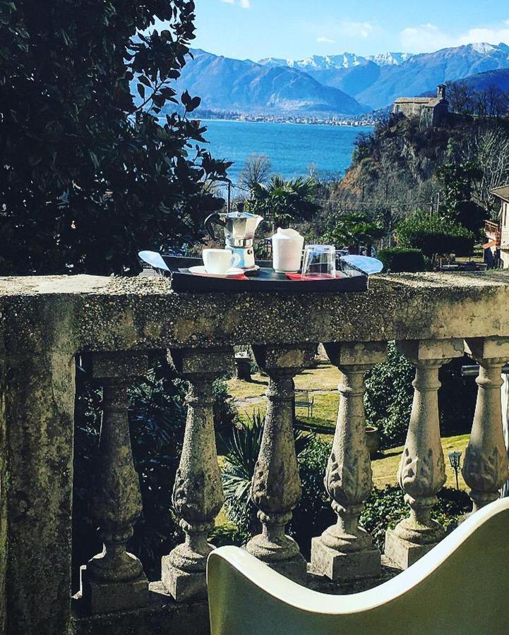 Bed and Breakfast Il Motto Di Tommy Castelveccana Exterior foto