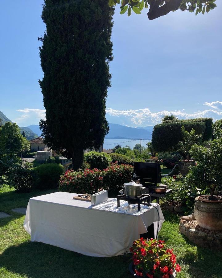 Bed and Breakfast Il Motto Di Tommy Castelveccana Exterior foto