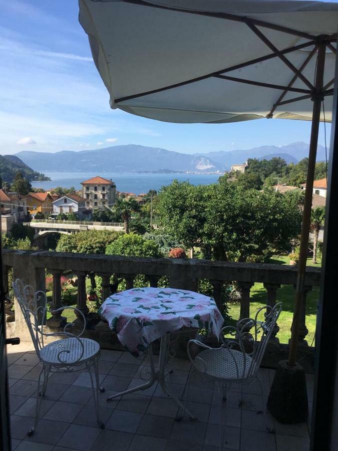 Bed and Breakfast Il Motto Di Tommy Castelveccana Exterior foto